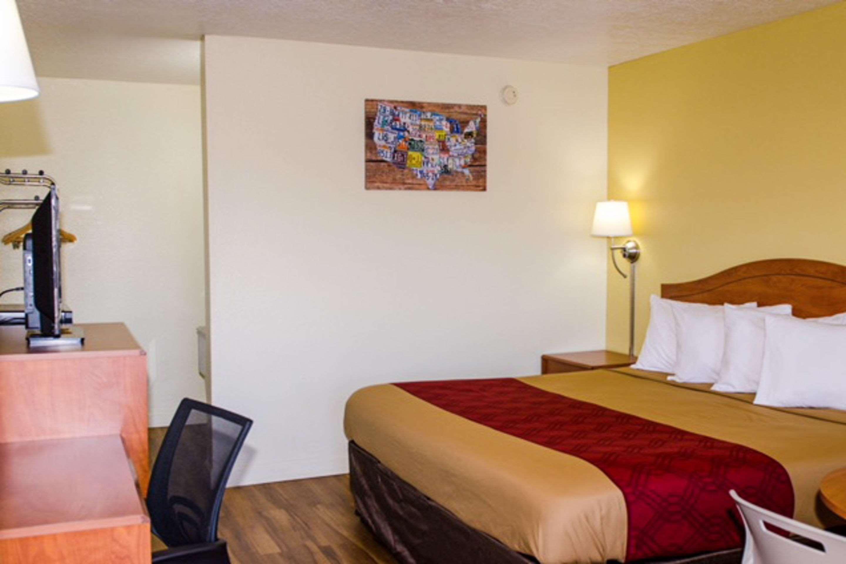 Econo Lodge East Albuquerque Exteriör bild