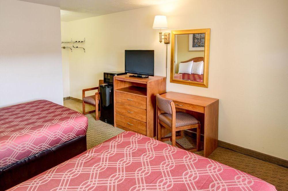 Econo Lodge East Albuquerque Exteriör bild