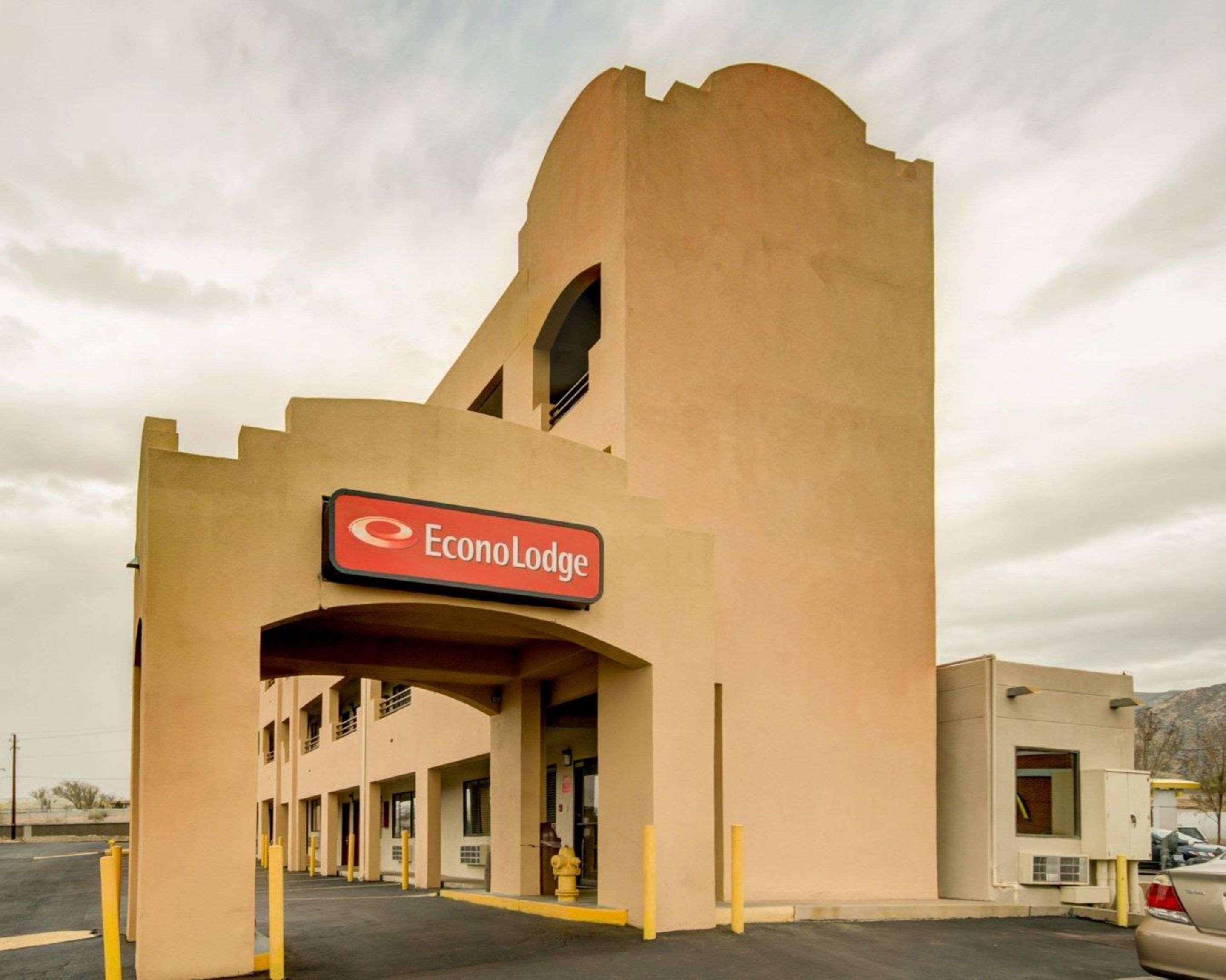 Econo Lodge East Albuquerque Exteriör bild