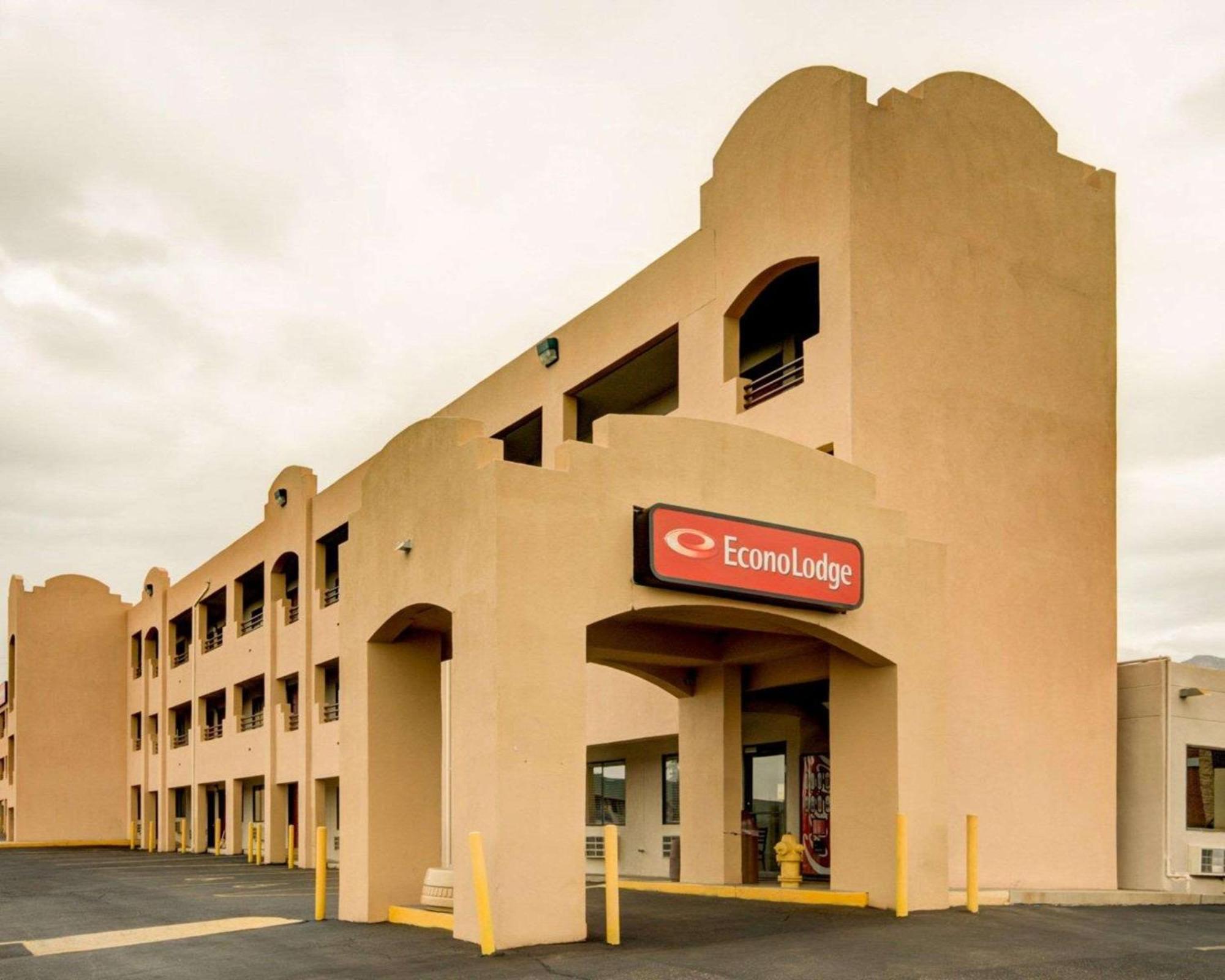 Econo Lodge East Albuquerque Exteriör bild