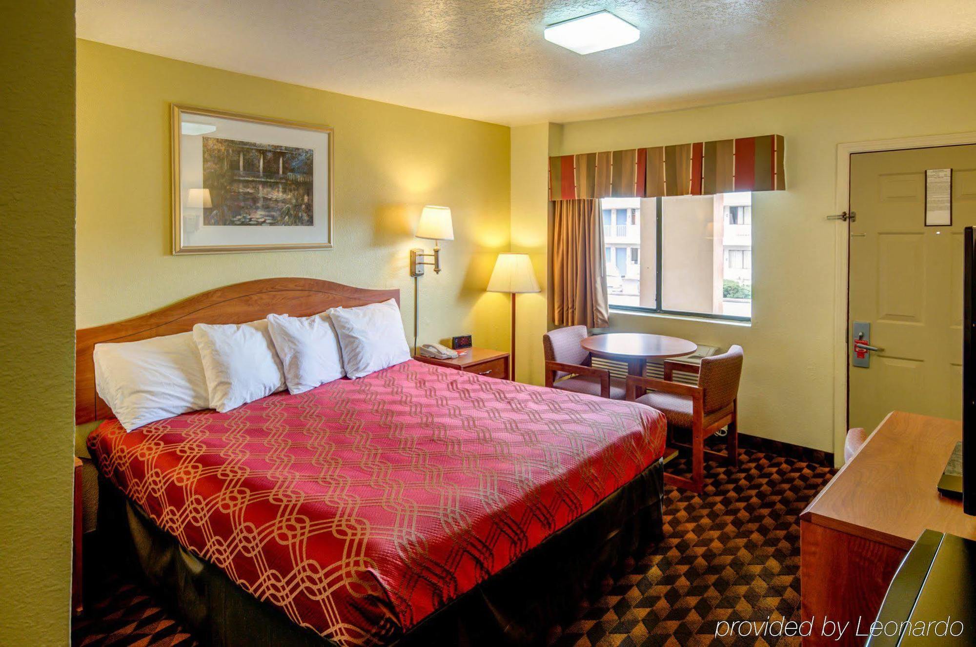 Econo Lodge East Albuquerque Exteriör bild