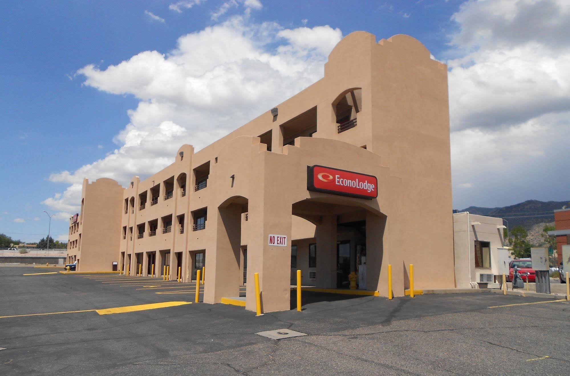 Econo Lodge East Albuquerque Exteriör bild