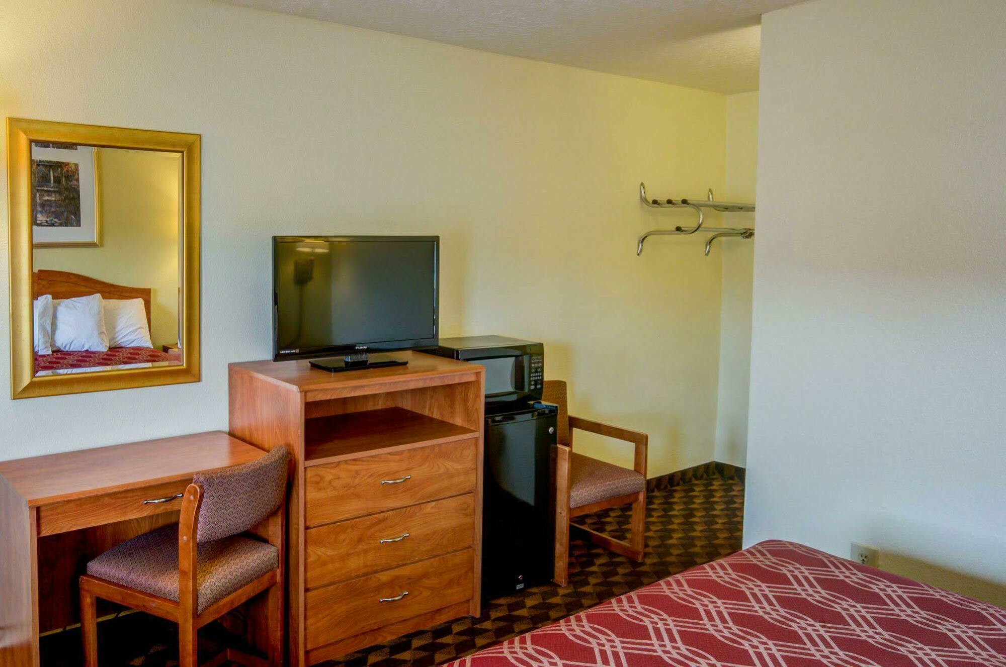 Econo Lodge East Albuquerque Exteriör bild