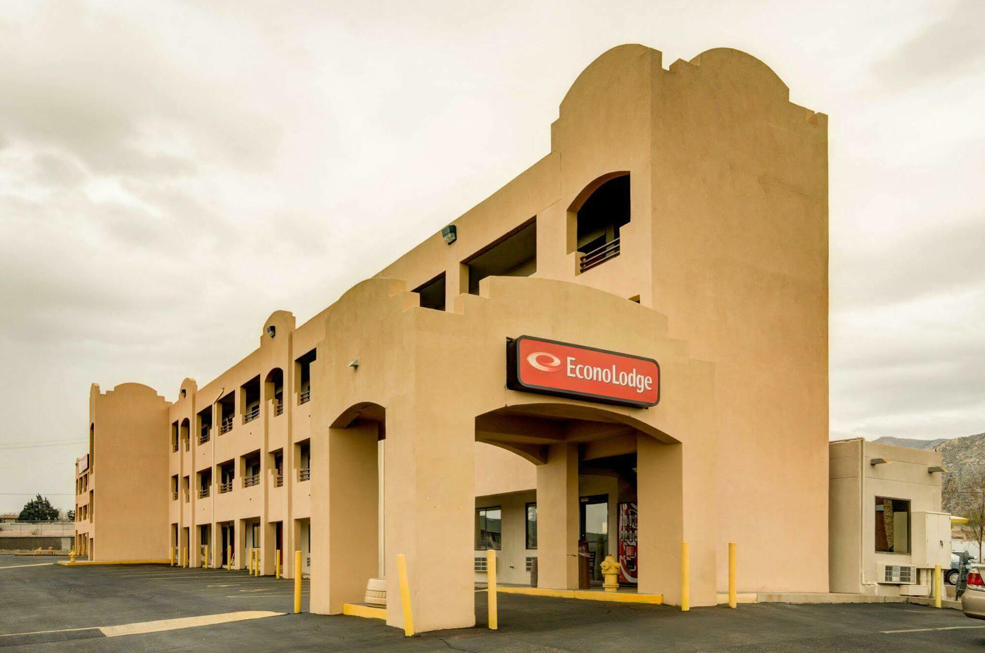 Econo Lodge East Albuquerque Exteriör bild