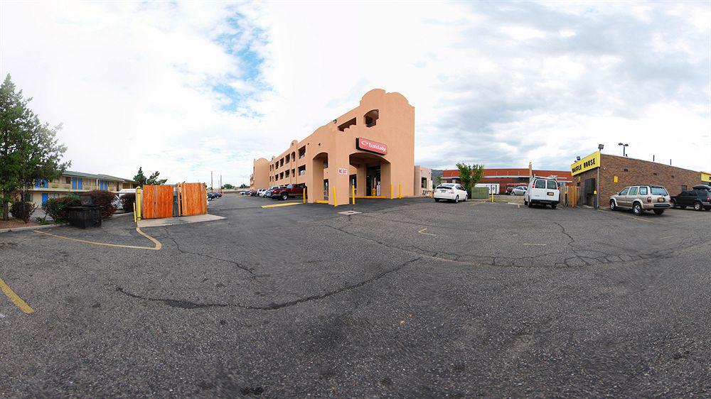 Econo Lodge East Albuquerque Exteriör bild